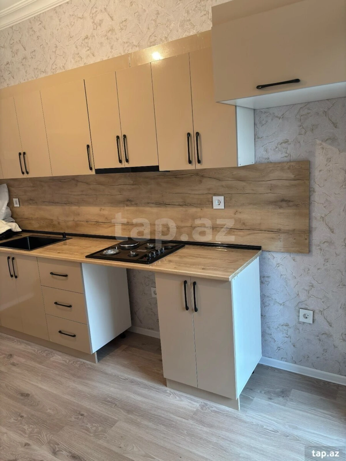 Kirayə verilir 2 otaqlı yeni tikili 70 m²