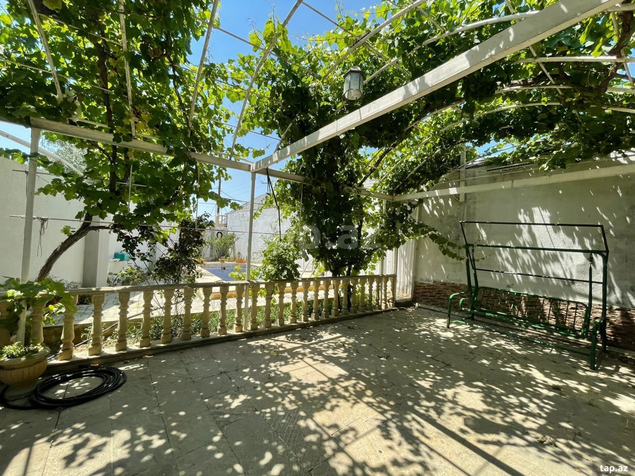 Kirayə verilir 3 otaqlı həyət evi