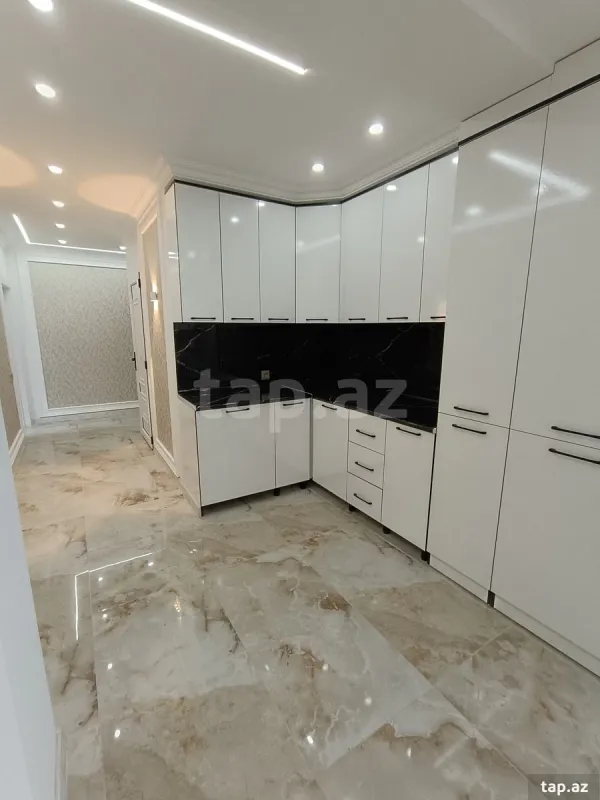 Satılır 3 otaqlı mənzil 70 m²