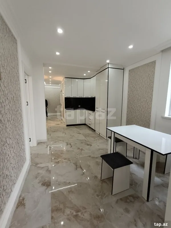 Satılır 3 otaqlı mənzil 70 m²
