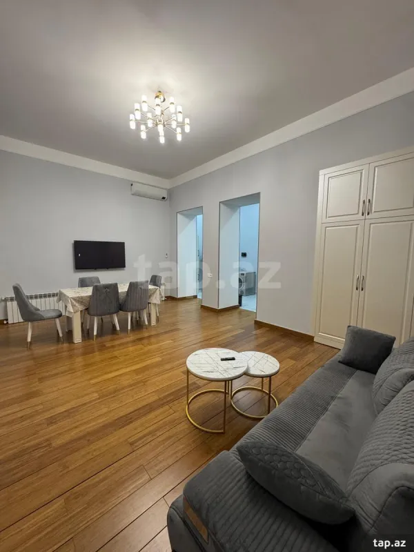 Kirayə verilir 2 otaqlı mənzil 80 m²