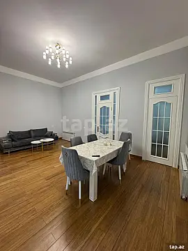 Kirayə verilir 2 otaqlı mənzil 80 m²