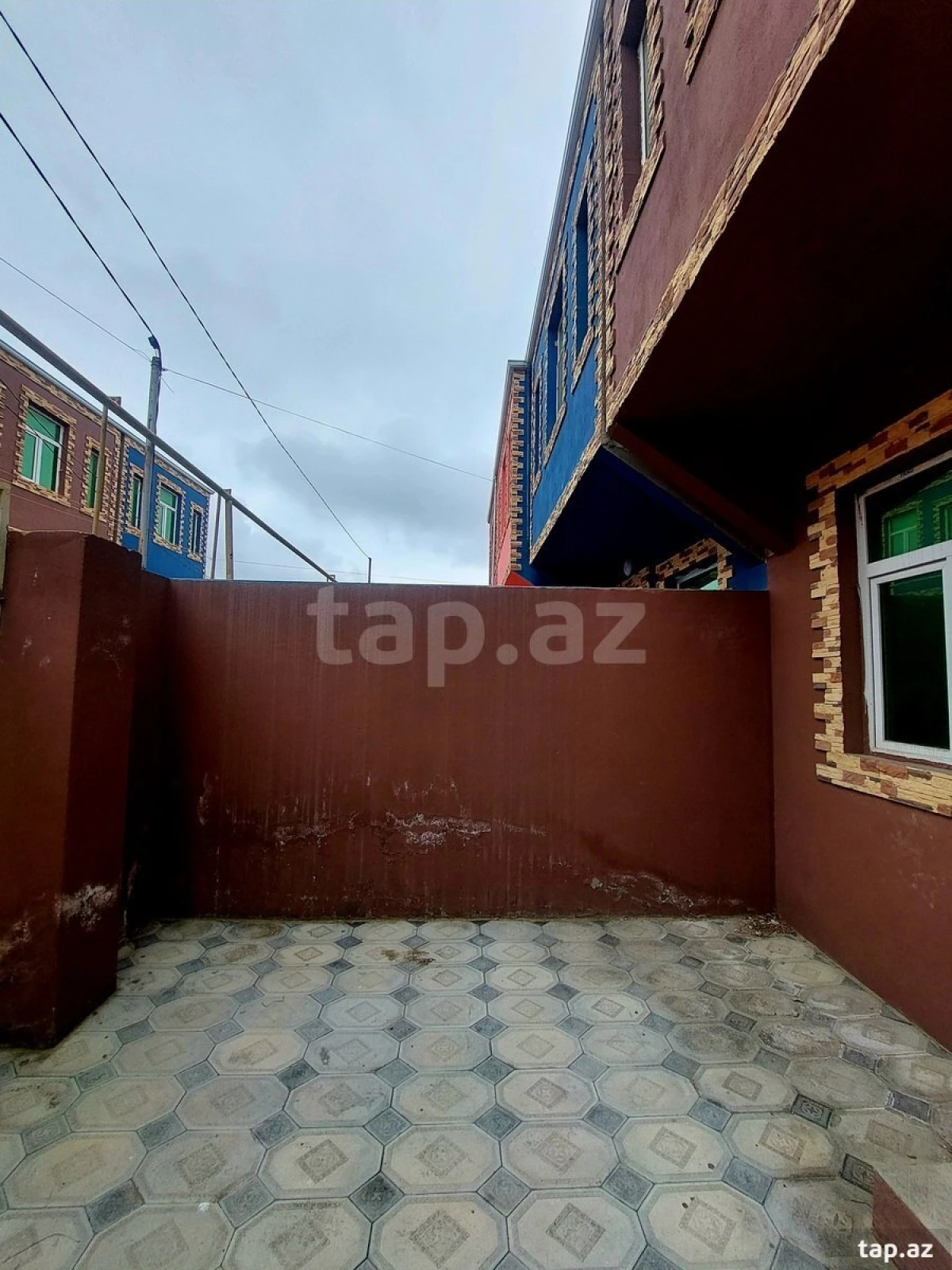 Satılır 3 otaqlı həyət evi