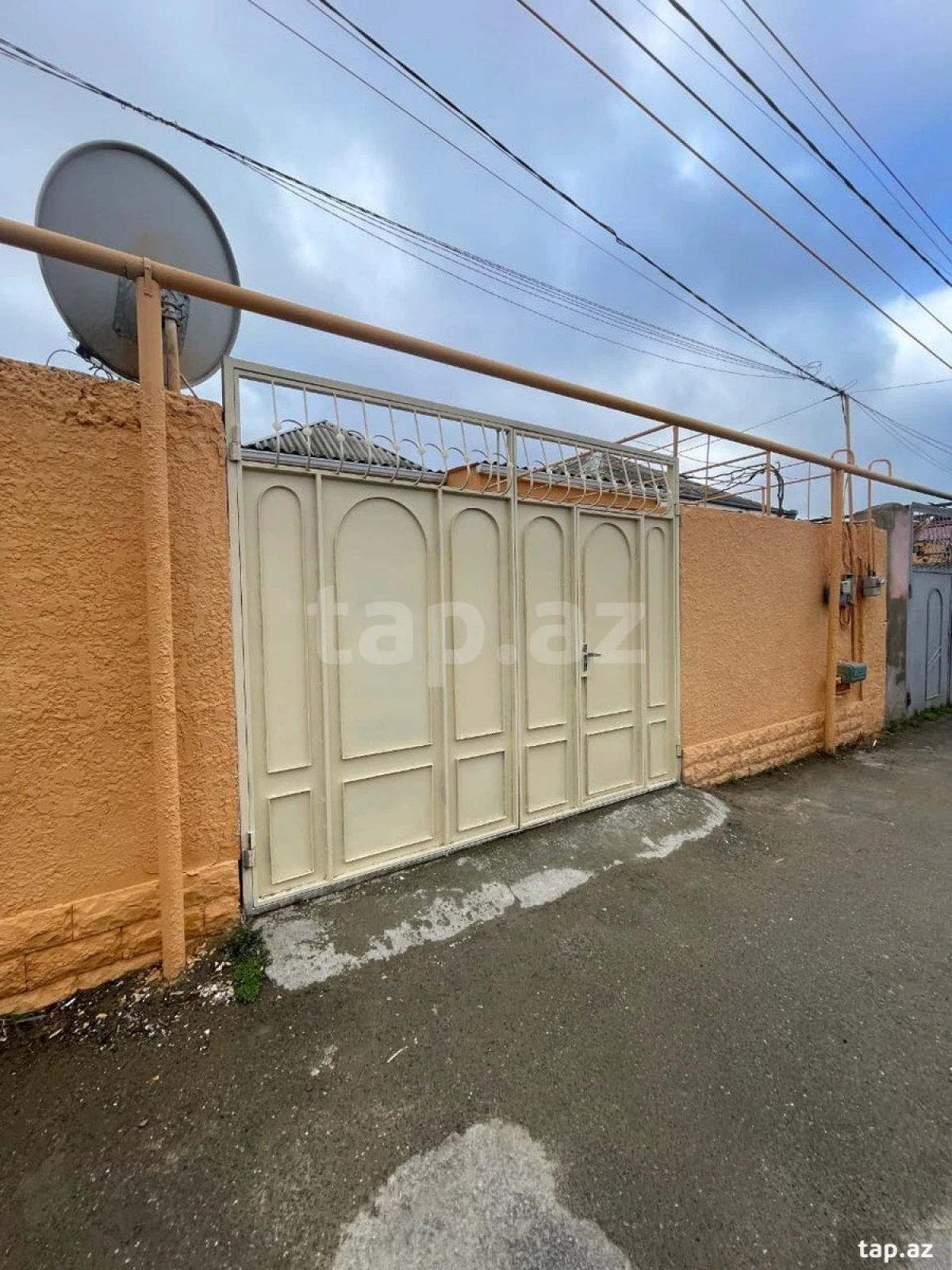 Satılır 2 otaqlı həyət evi