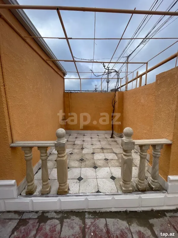 Satılır 2 otaqlı həyət evi