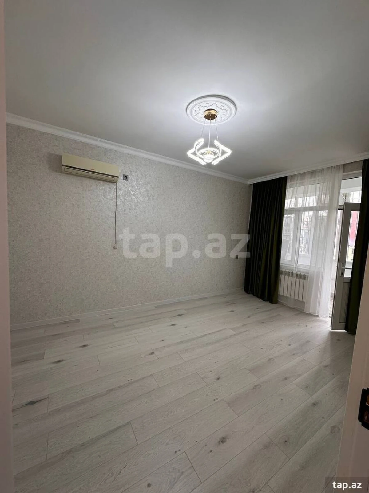 Satılır 3 otaqlı yeni tikili 90 m²