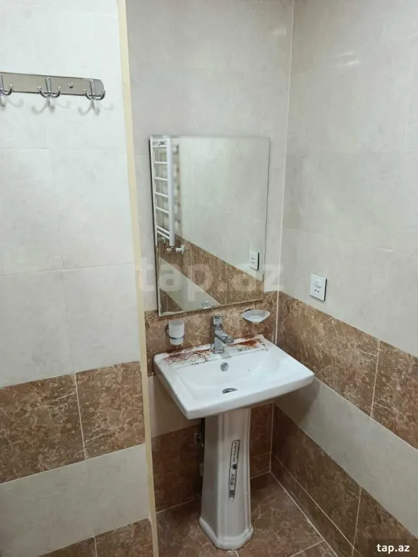 Kirayə verilir 2 otaqlı yeni tikili 65 m²