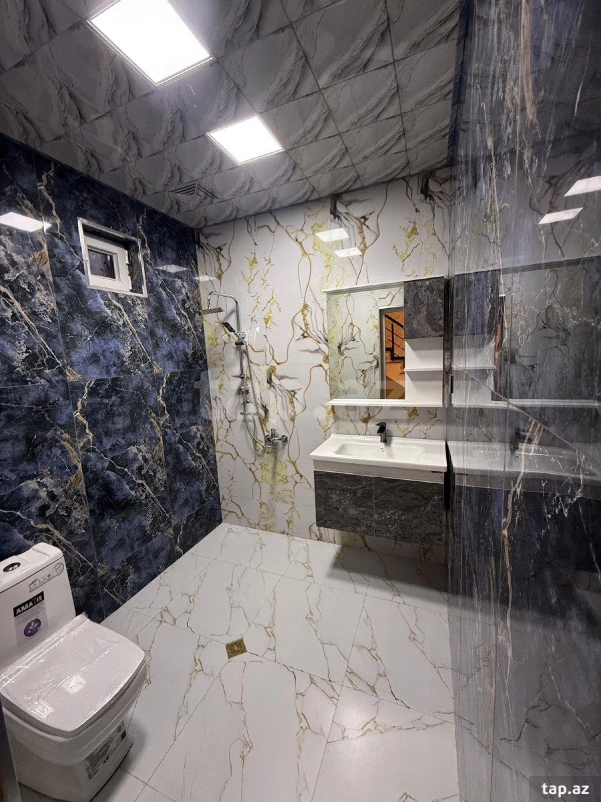 Satılır 4 otaqlı həyət evi