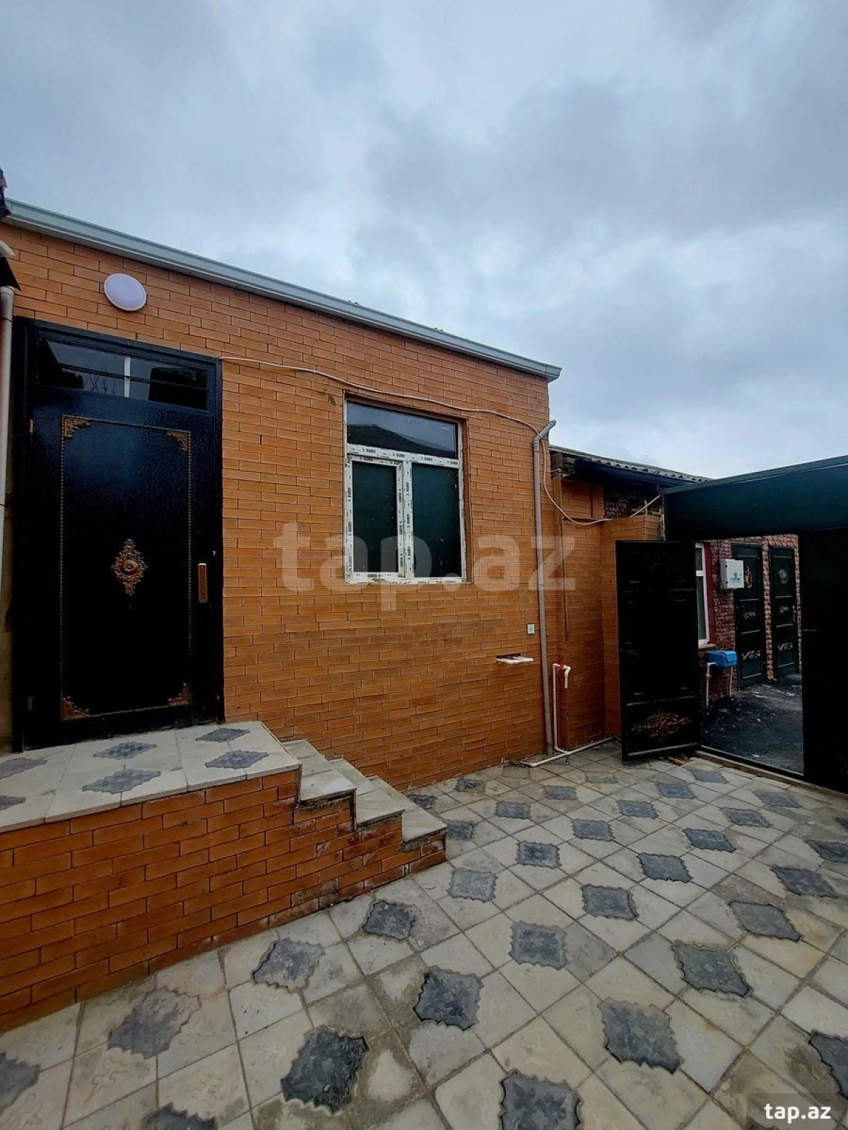 Satılır 3 otaqlı həyət evi