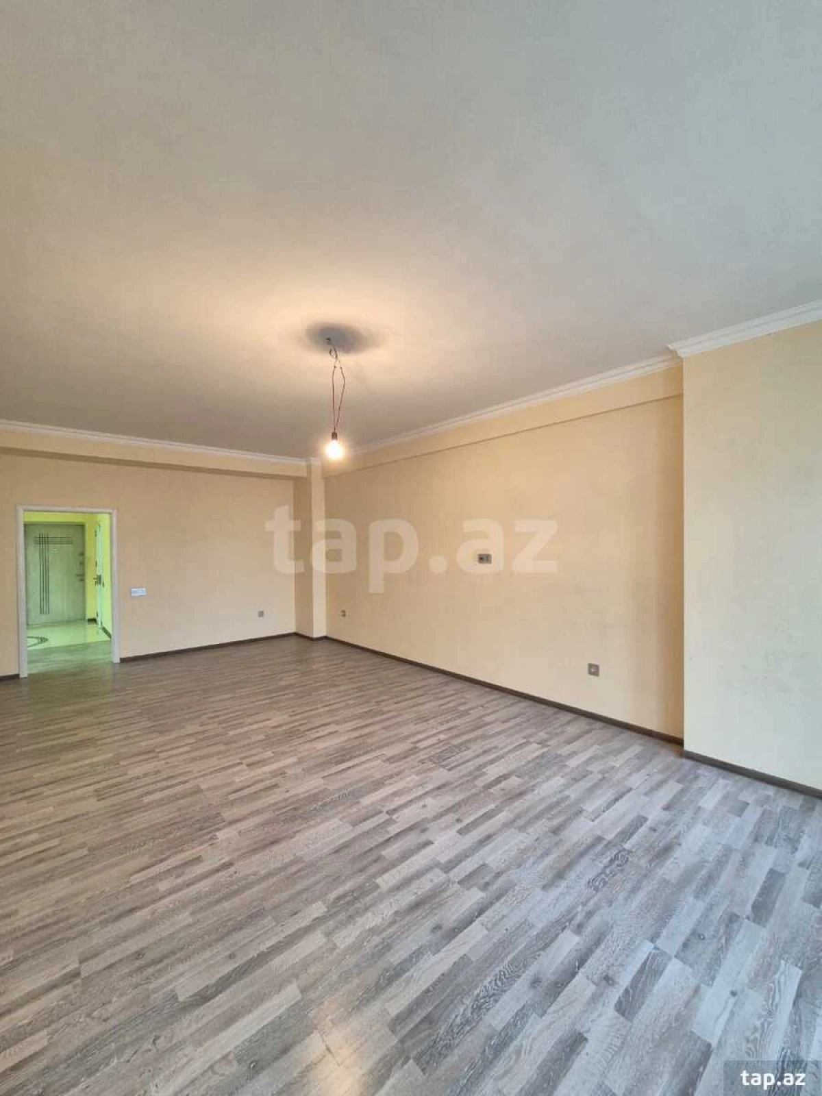 Kirayə verilir 3 otaqlı yeni tikili 140 m²