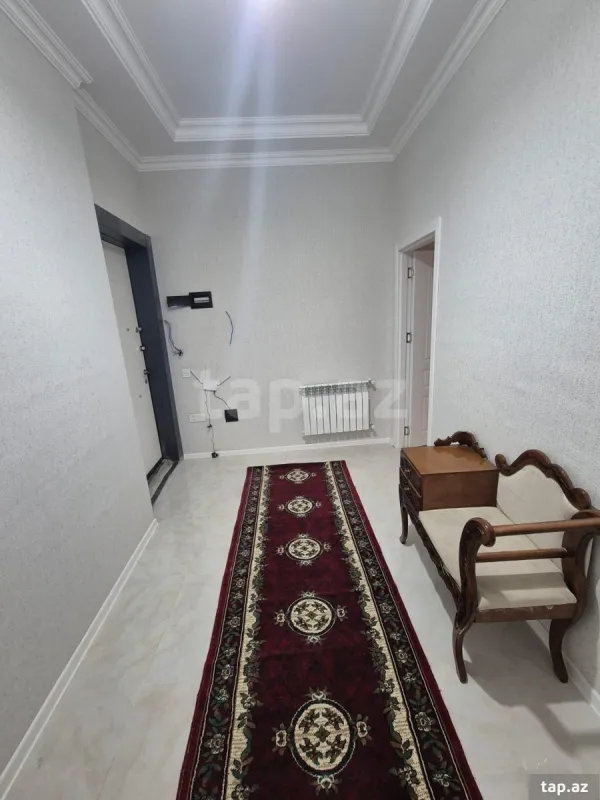 Kirayə verilir 2 otaqlı mənzil 75 m²