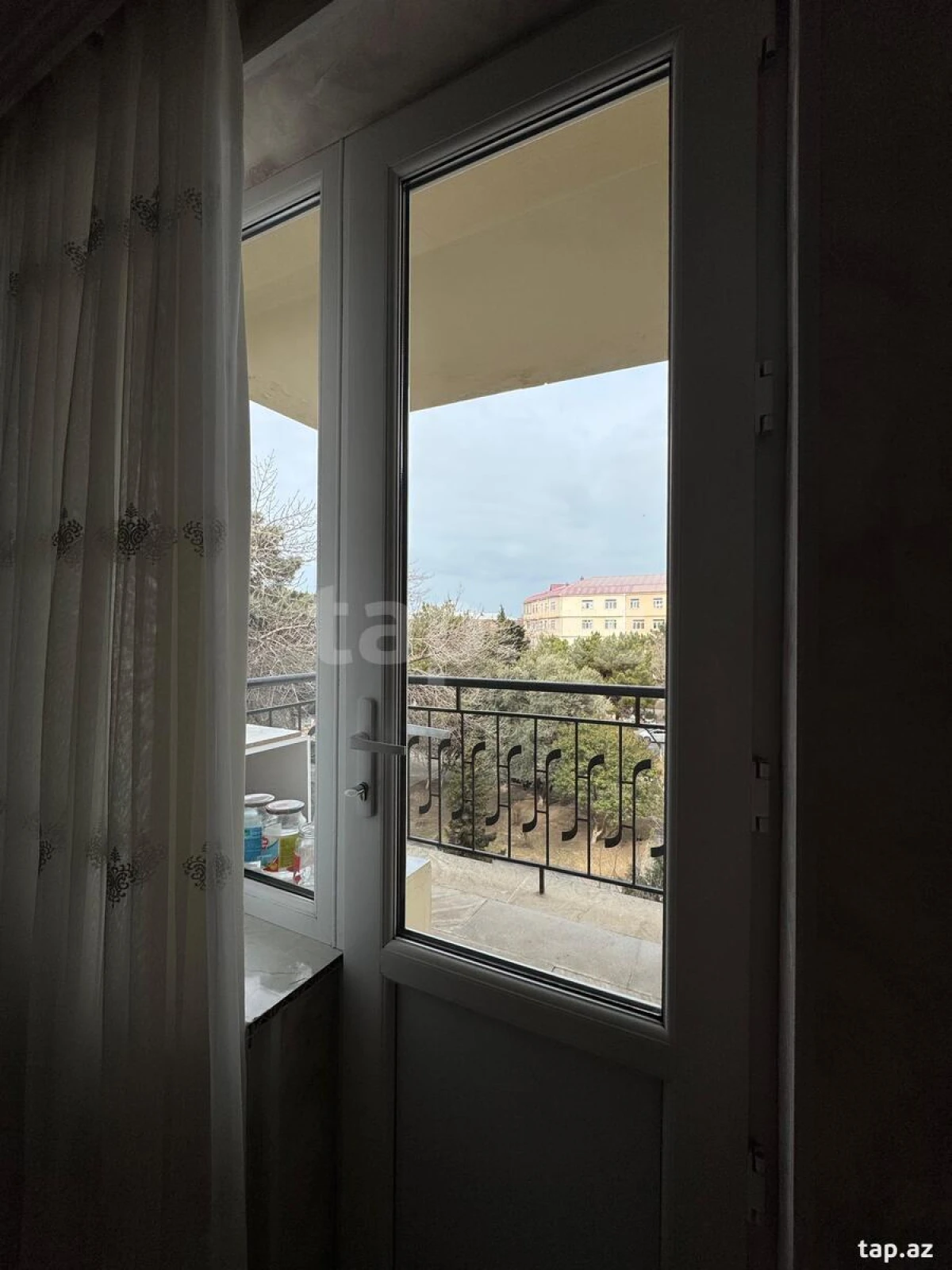 Satılır 3 otaqlı mənzil 70 m²