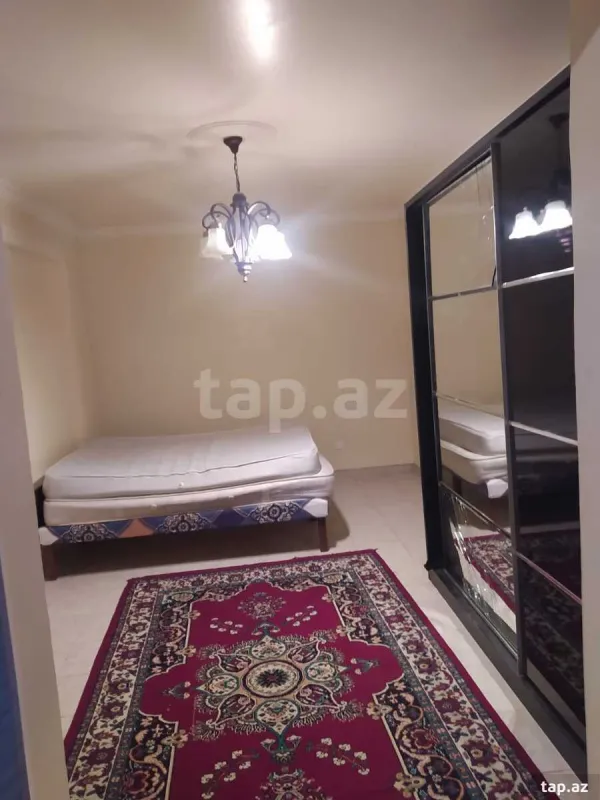Kirayə verilir 2 otaqlı mənzil 90 m²