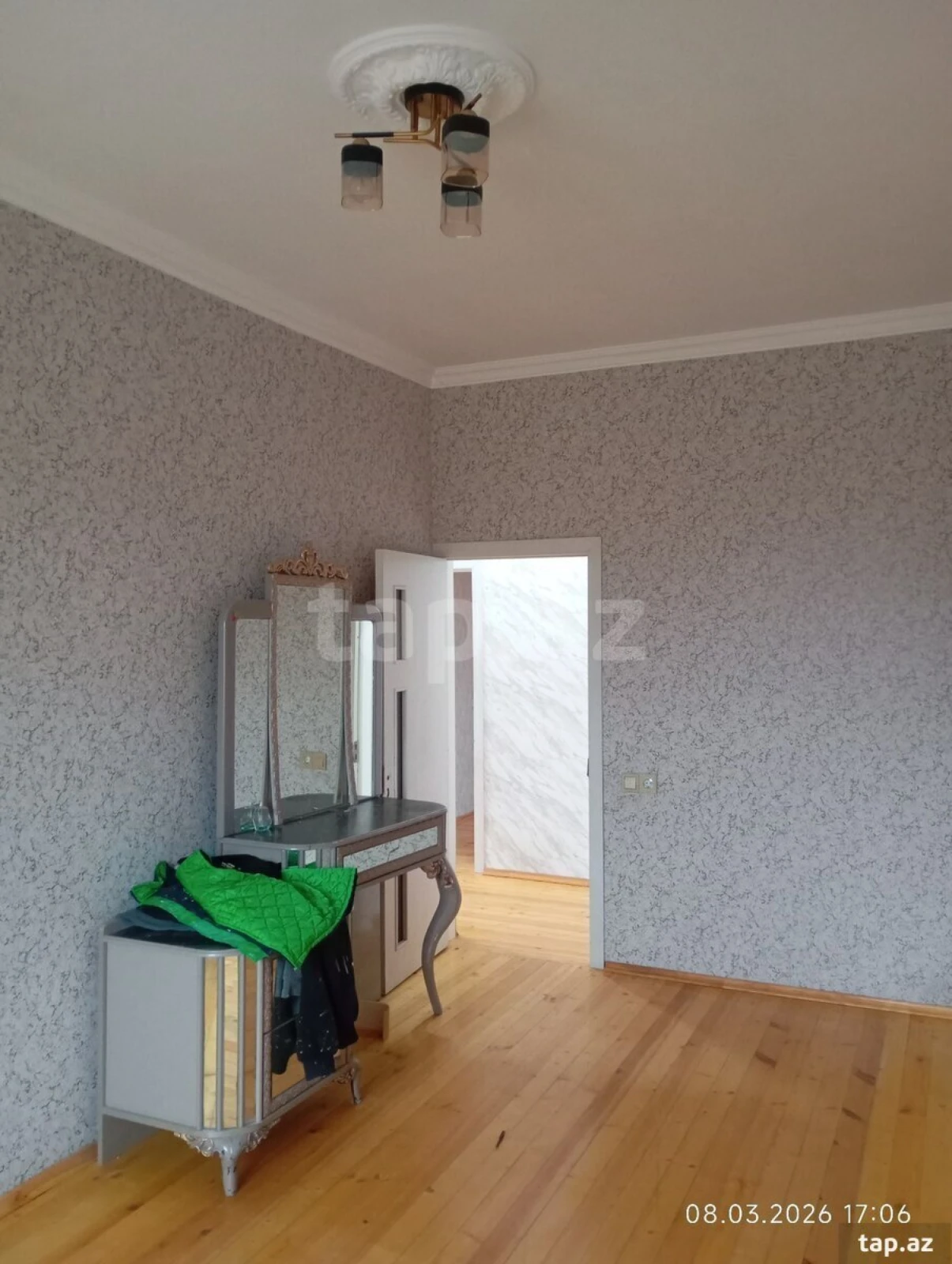 Satılır 3 otaqlı həyət evi