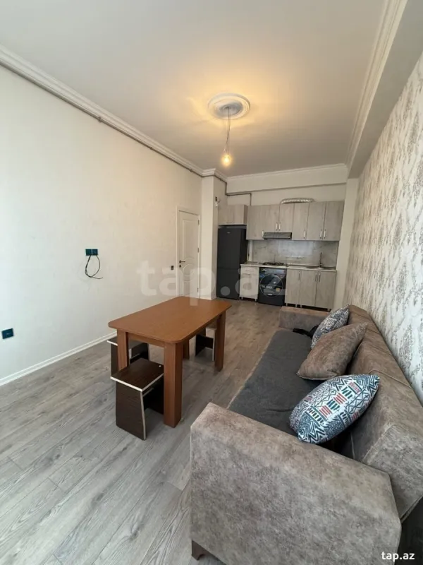 Kirayə verilir 2 otaqlı yeni tikili 65 m²