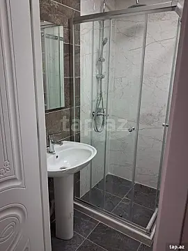 Kirayə verilir 2 otaqlı yeni tikili 65 m²