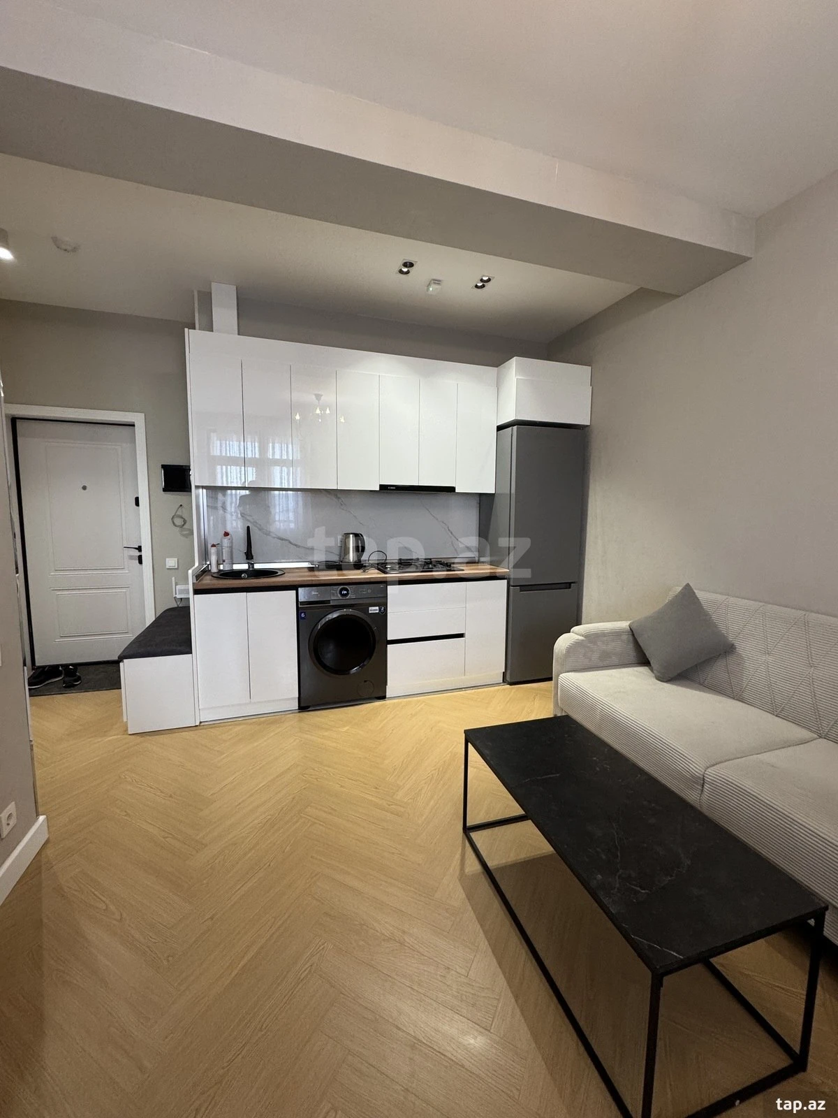 Kirayə verilir 2 otaqlı yeni tikili 60 m²