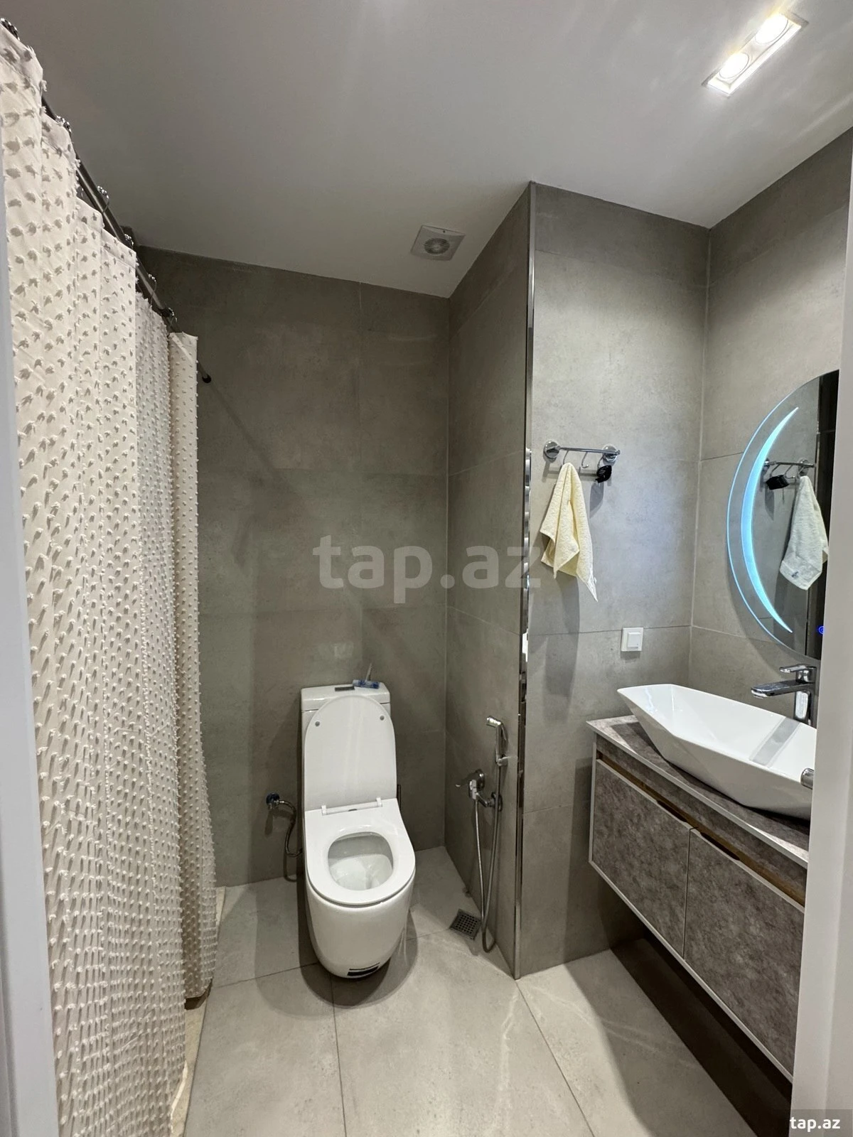 Kirayə verilir 2 otaqlı yeni tikili 60 m²