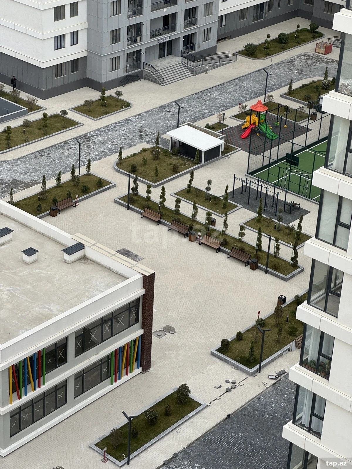 Kirayə verilir 2 otaqlı yeni tikili 60 m²