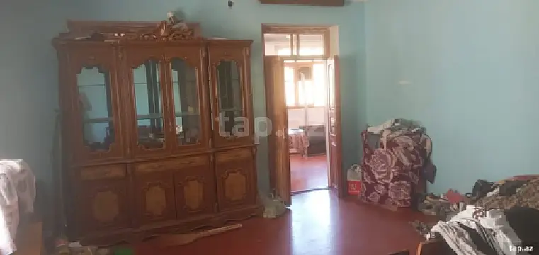 Satılır 6 otaqlı həyət evi