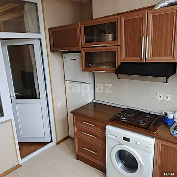 Kirayə verilir 2 otaqlı yeni tikili 60 m²