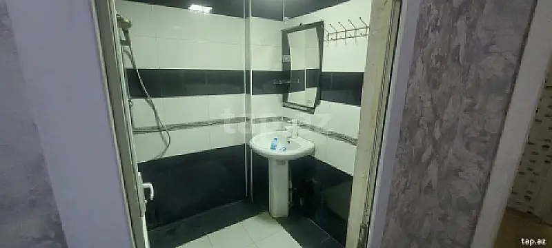 Kirayə verilir 2 otaqlı yeni tikili 75 m²