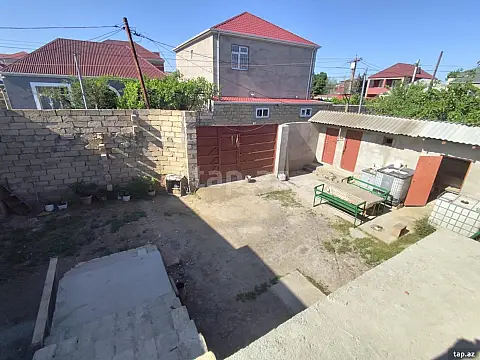 Satılır 7 otaqlı həyət evi