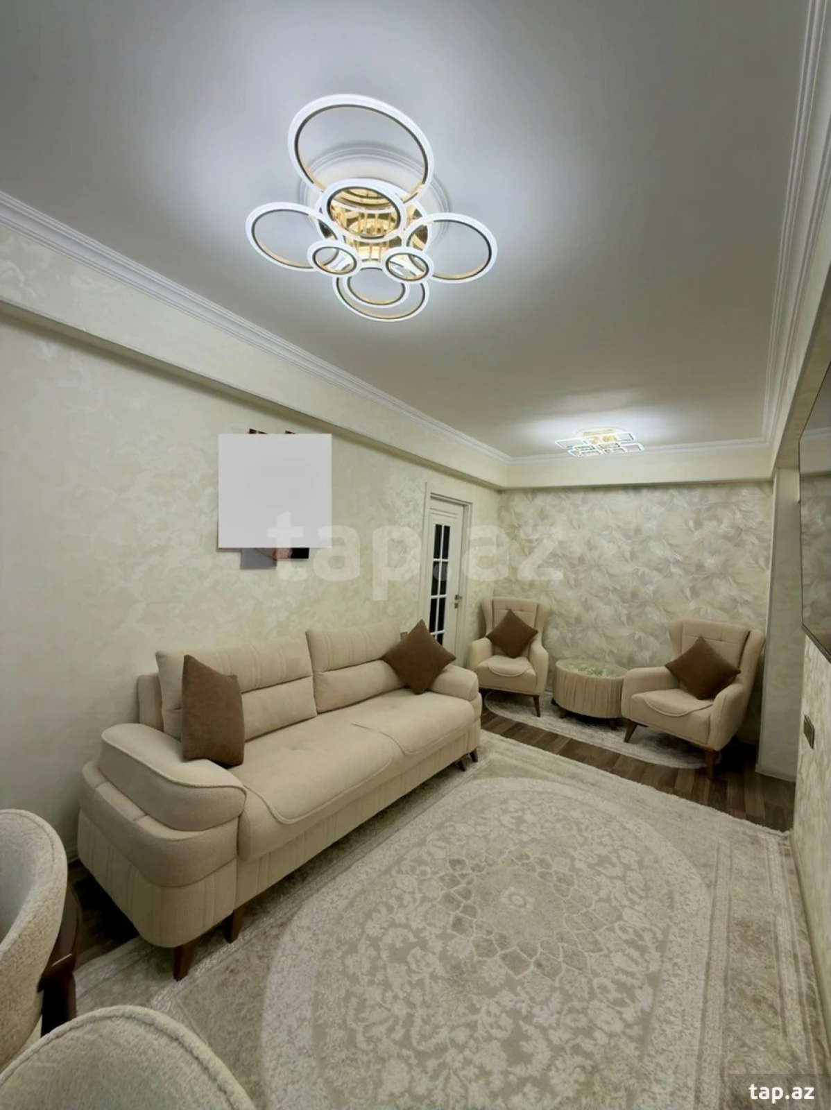 Satılır 3 otaqlı yeni tikili 82 m²