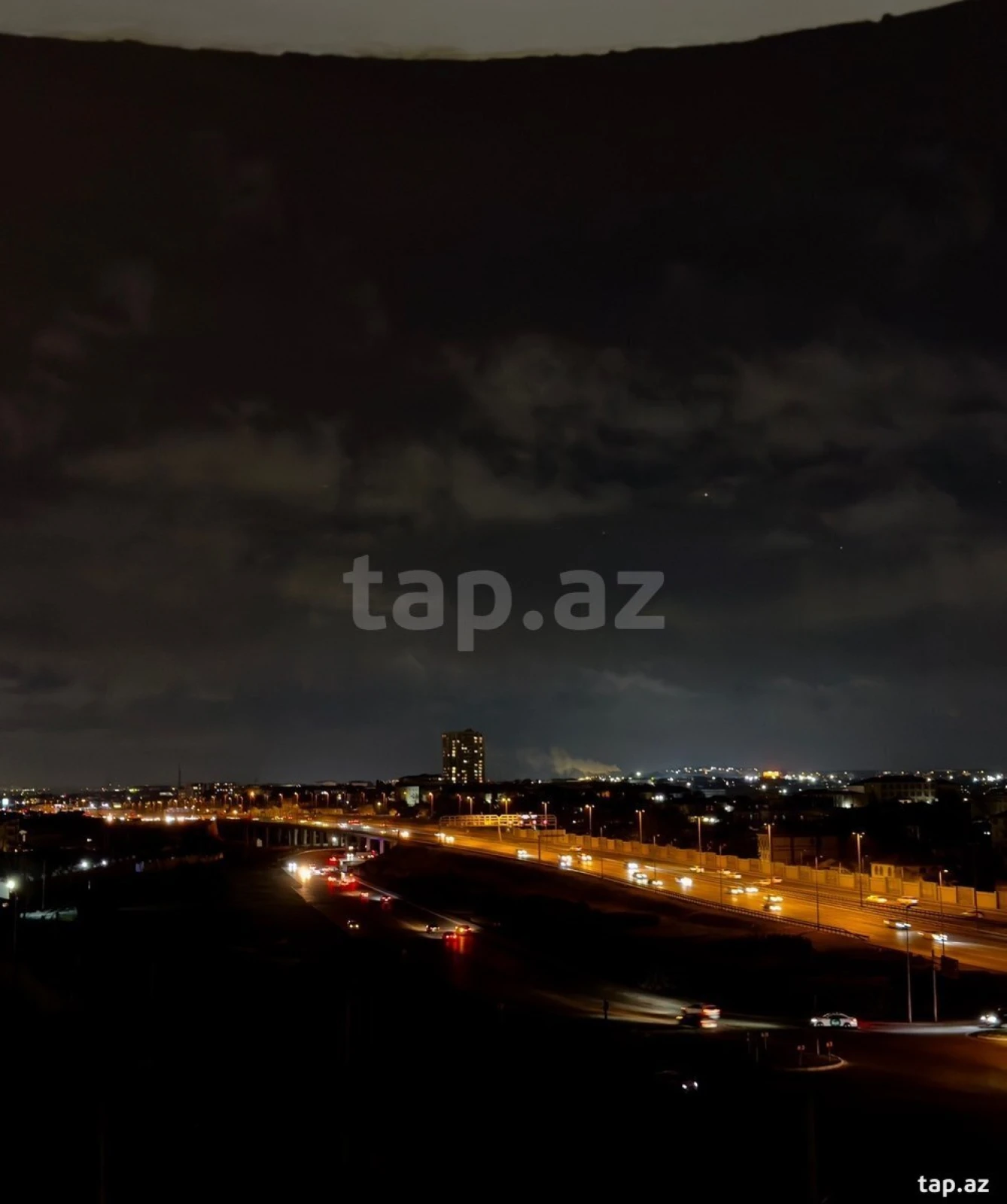 Satılır 3 otaqlı yeni tikili 82 m²