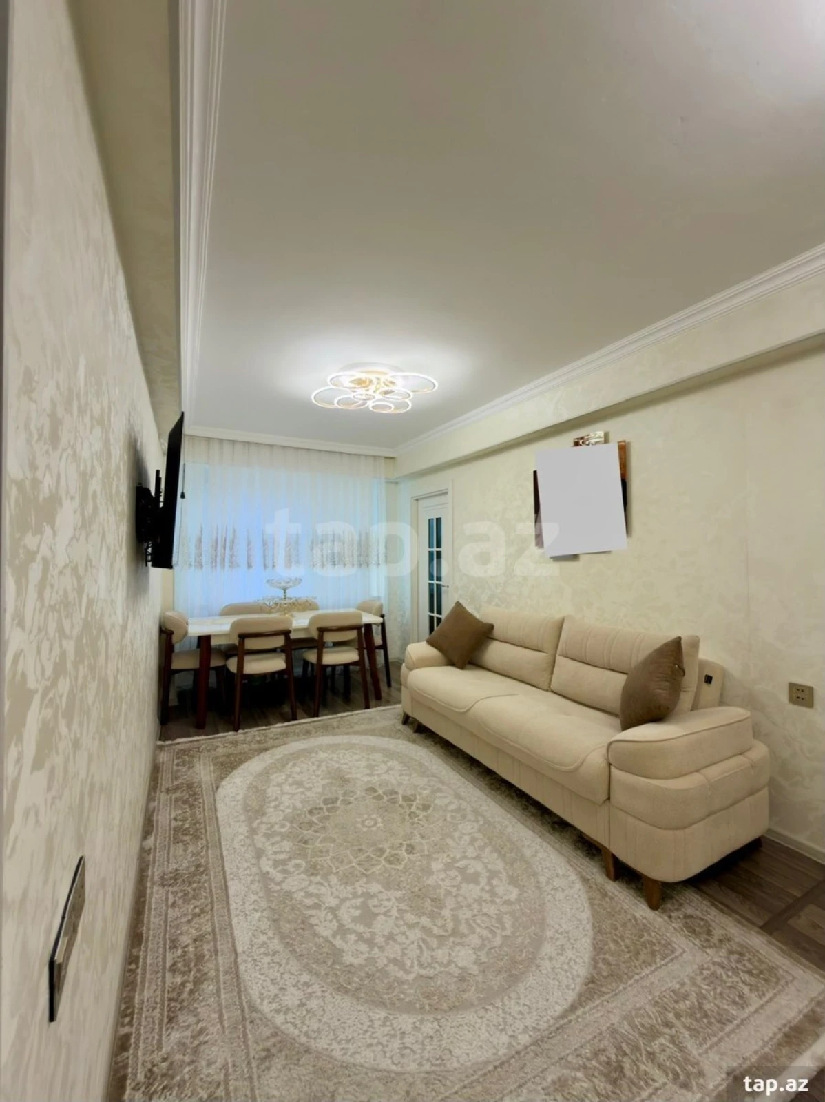 Satılır 3 otaqlı yeni tikili 82 m²