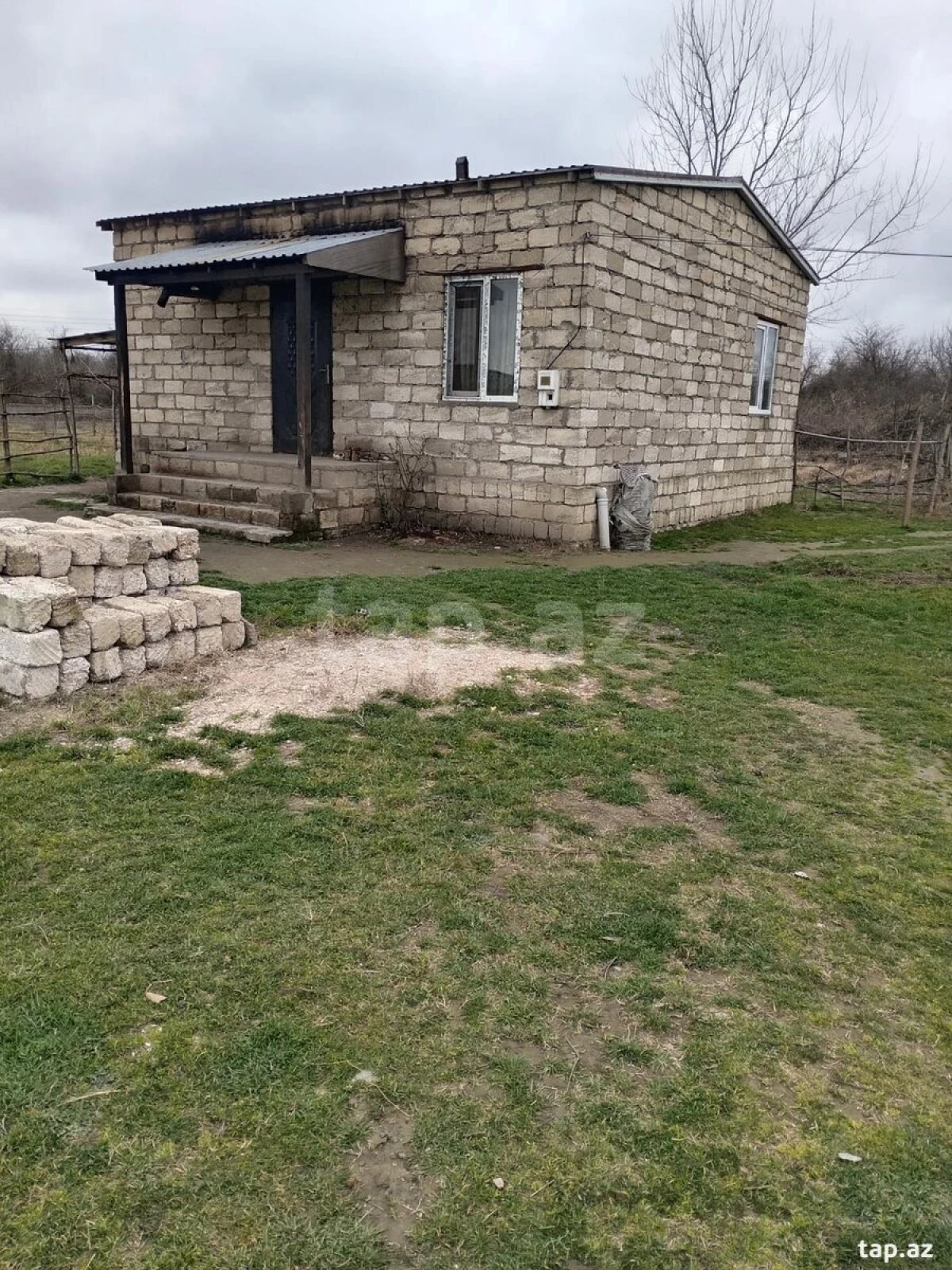 Satılır 2 otaqlı həyət evi