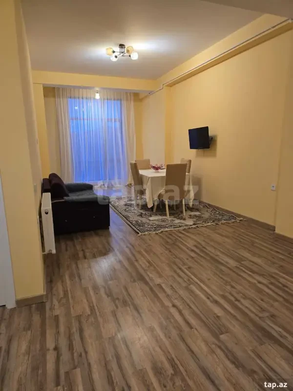 Kirayə verilir 2 otaqlı yeni tikili 65 m²