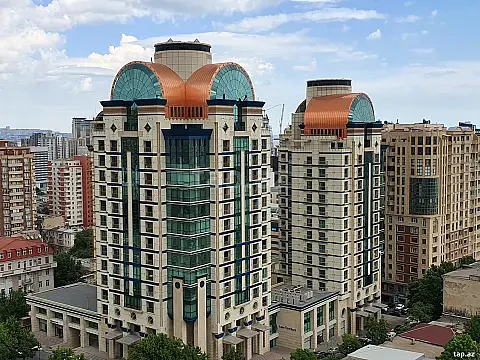 Satılır 3 otaqlı yeni tikili 153 m² — Bakı 3 otaq 153.00 m²