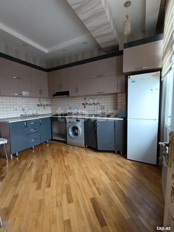 Kirayə verilir 2 otaqlı yeni tikili 74 m²