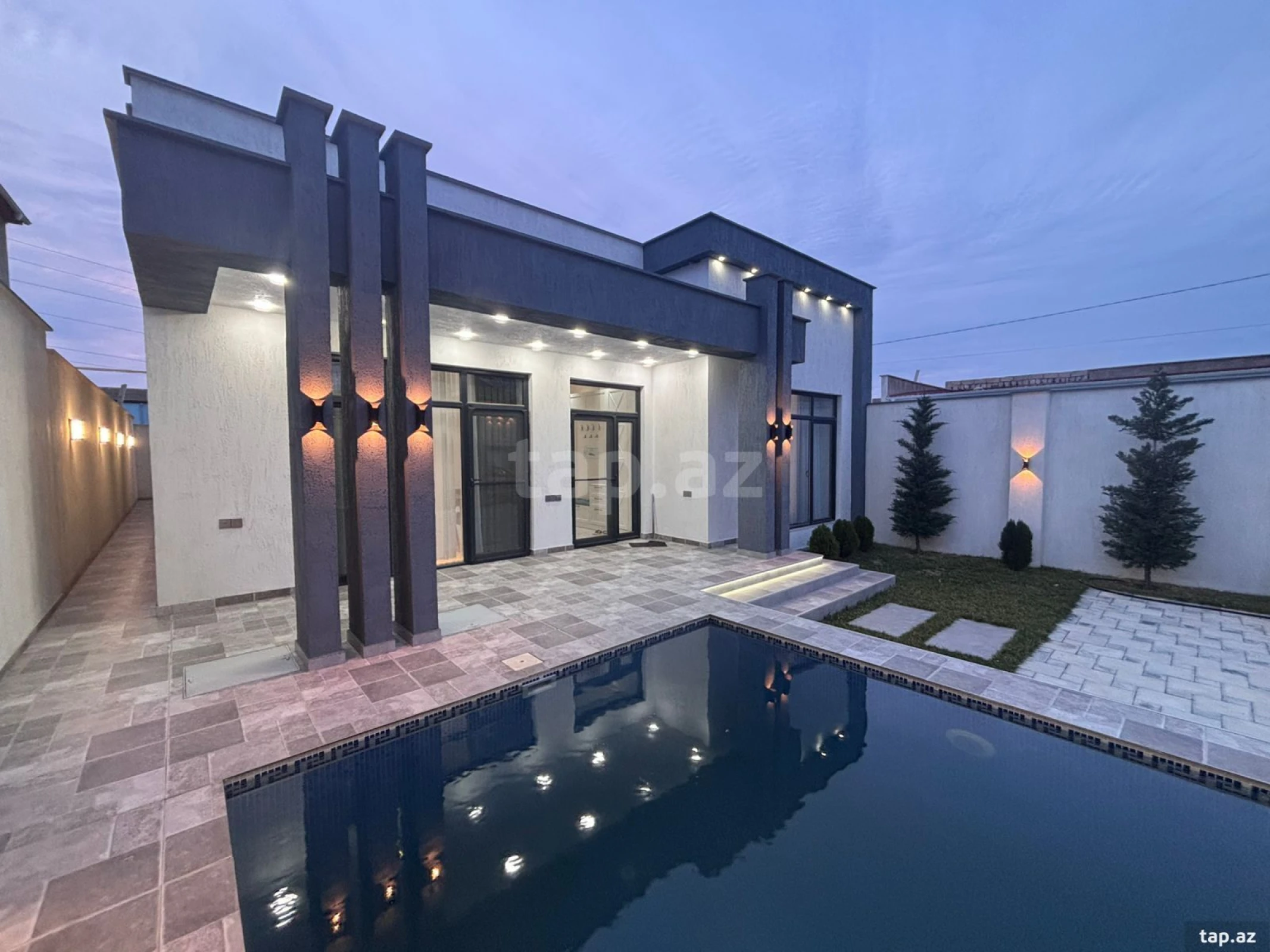 Satılır 4 otaqlı həyət evi