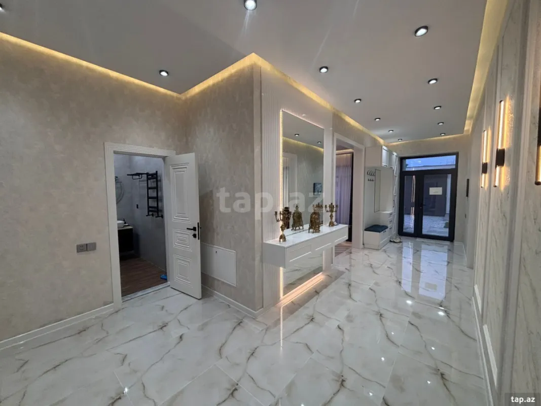 Satılır 4 otaqlı həyət evi