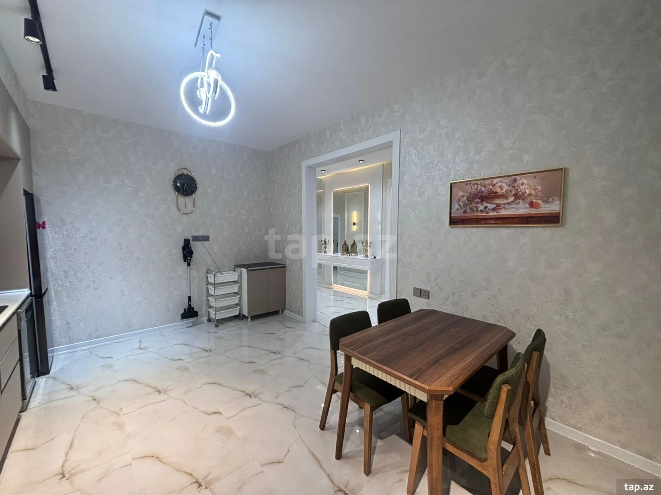 Satılır 4 otaqlı həyət evi