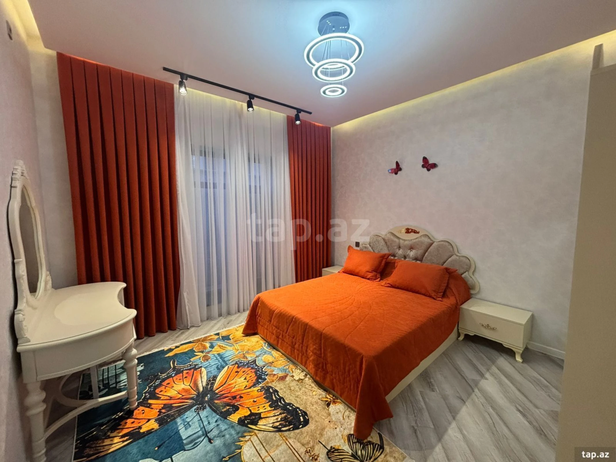 Satılır 4 otaqlı həyət evi