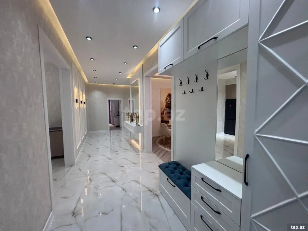 Satılır 4 otaqlı həyət evi