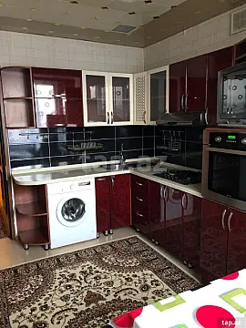 Kirayə verilir 2 otaqlı mənzil 90 m²