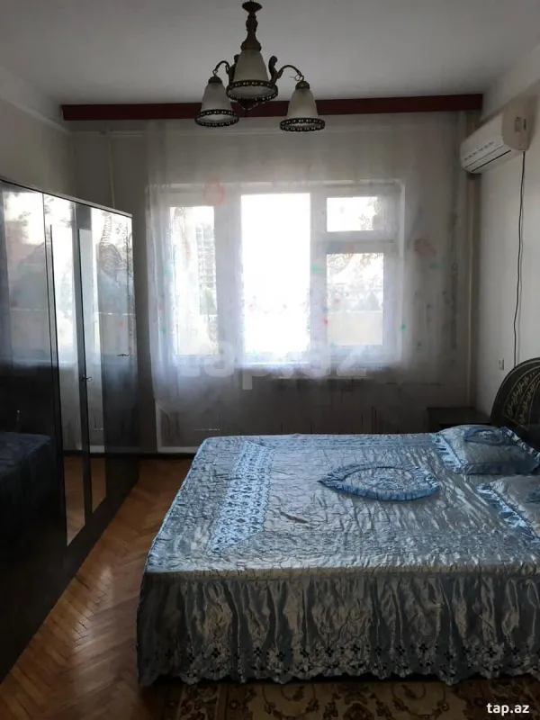 Kirayə verilir 2 otaqlı mənzil 90 m²