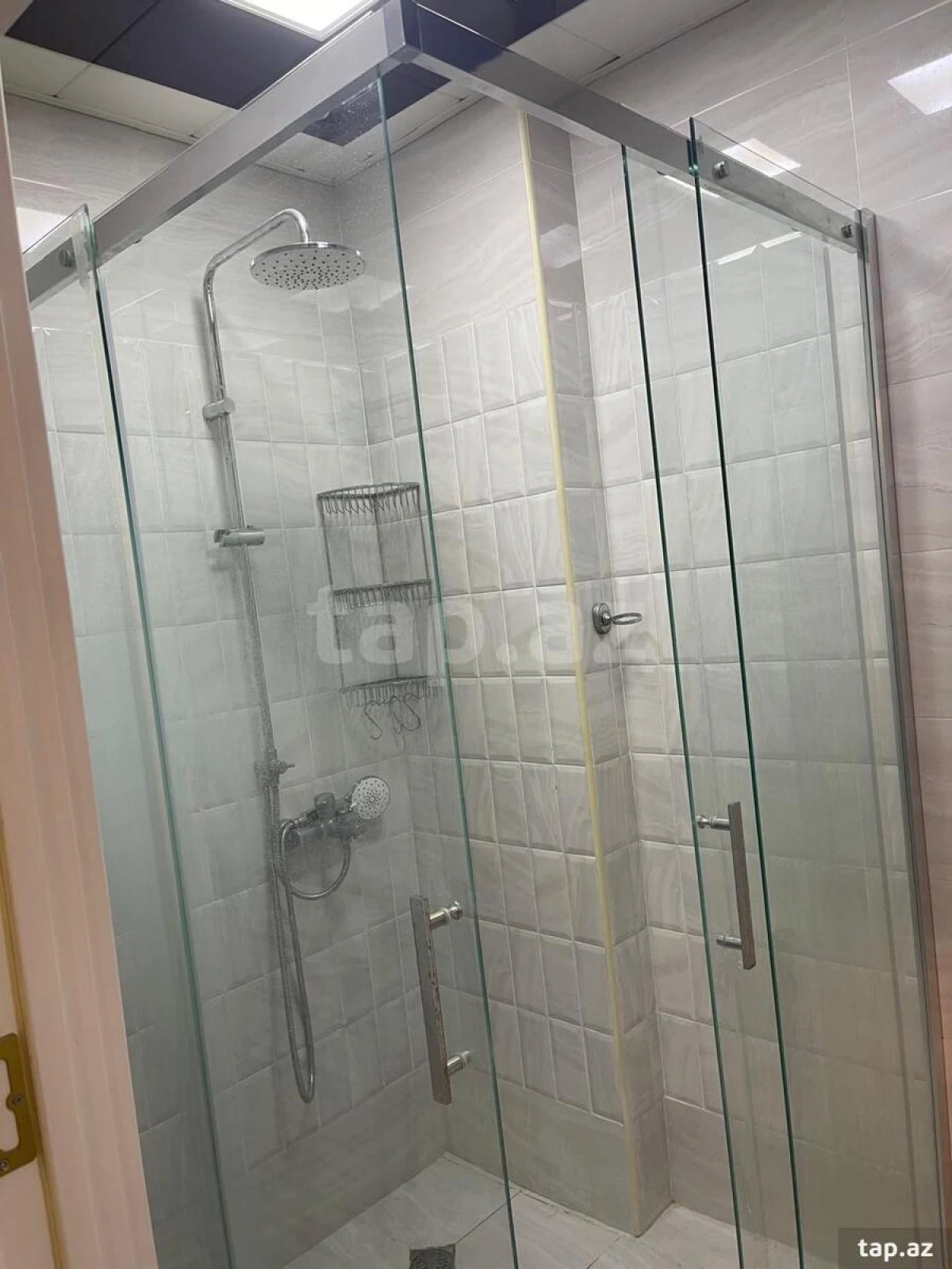 Kirayə verilir 1 otaqlı yeni tikili 60 m²