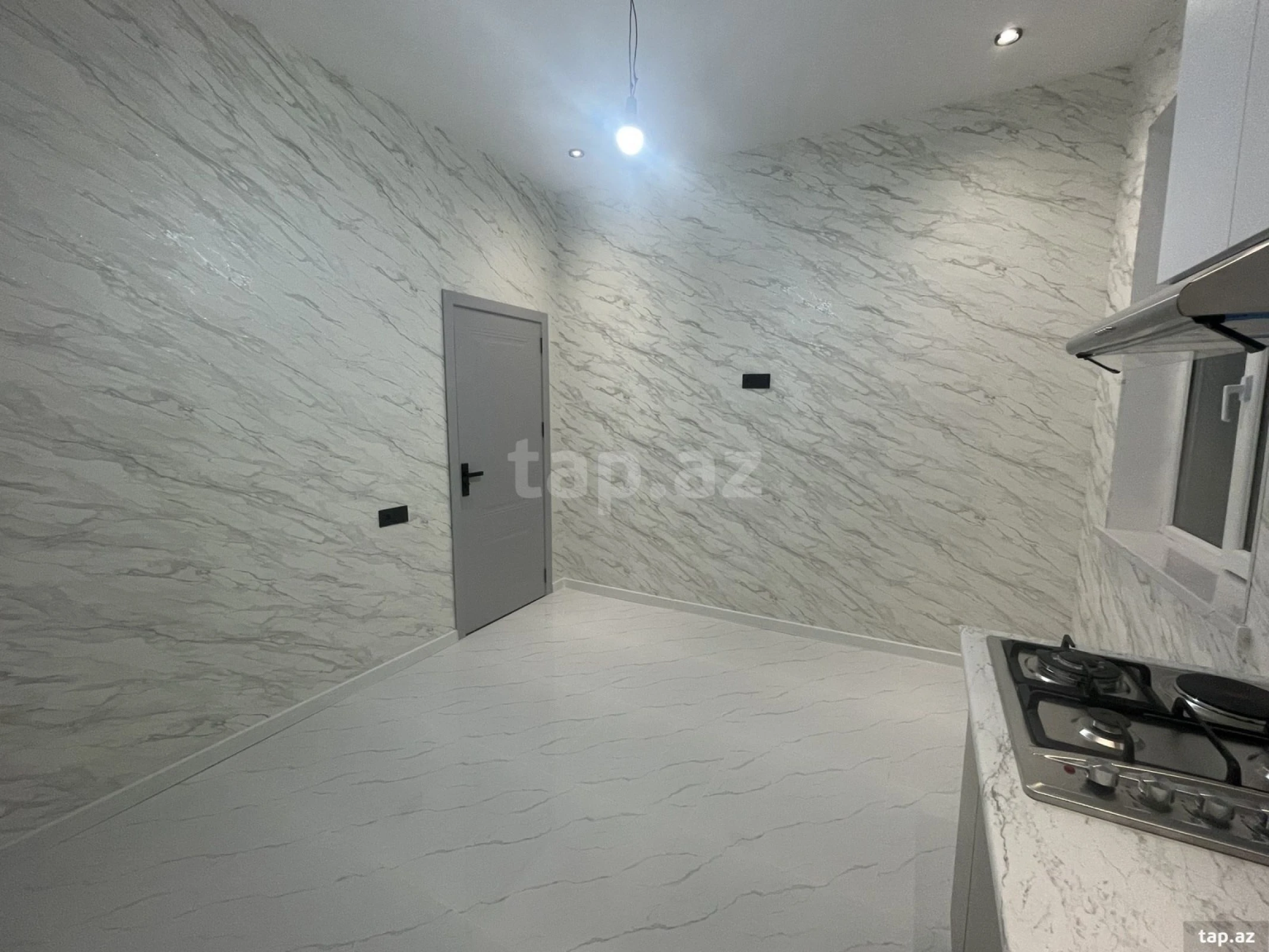 Kirayə verilir 3 otaqlı yeni tikili 85 m²