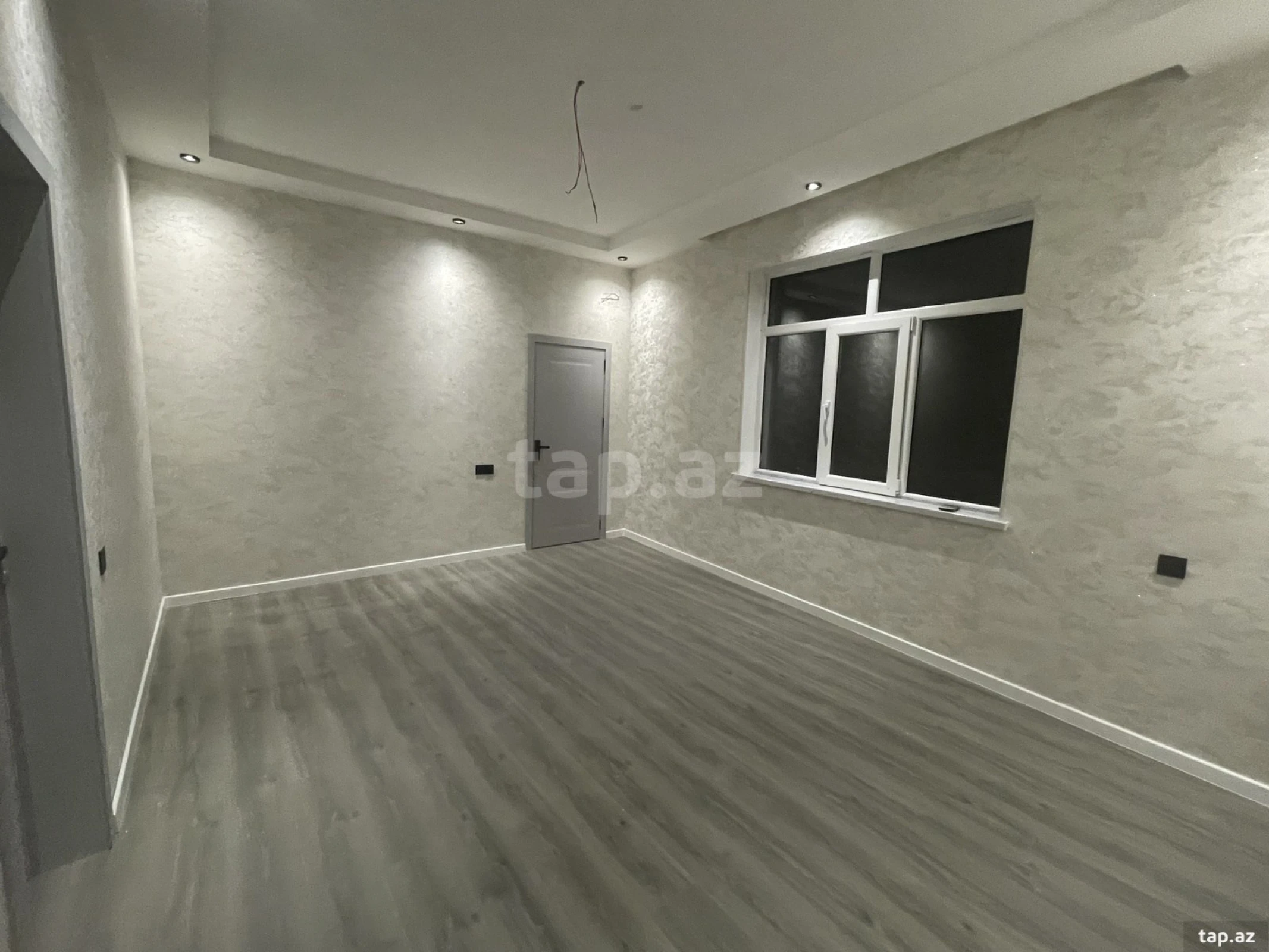 Kirayə verilir 3 otaqlı yeni tikili 85 m²