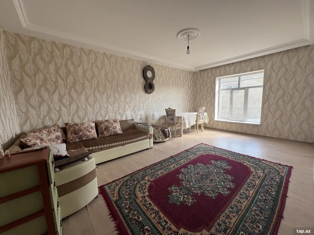 Satılır 4 otaqlı həyət evi