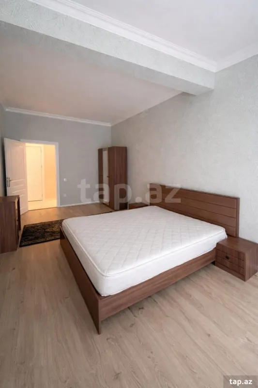 Kirayə verilir 2 otaqlı yeni tikili 70 m²