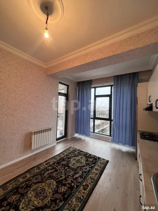 Kirayə verilir 2 otaqlı yeni tikili 70 m²