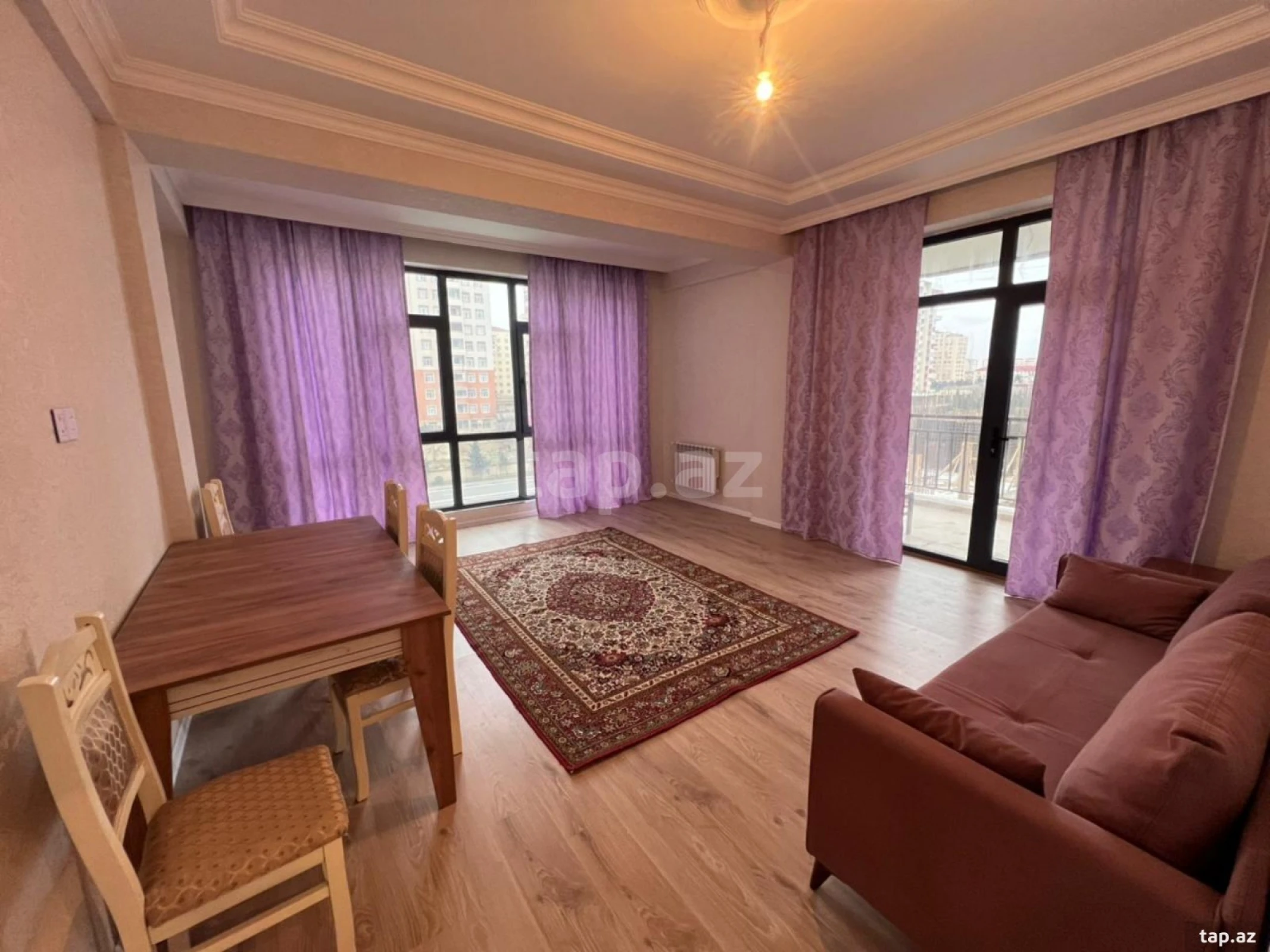 Kirayə verilir 2 otaqlı yeni tikili 70 m²