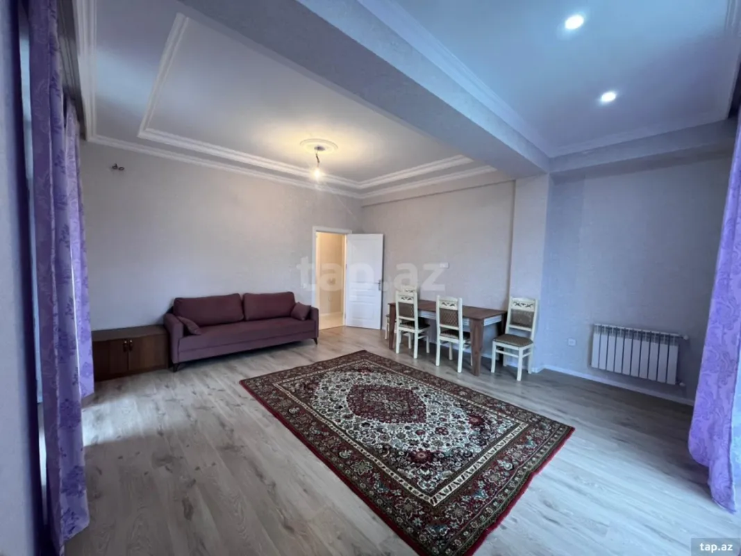 Kirayə verilir 2 otaqlı yeni tikili 70 m²