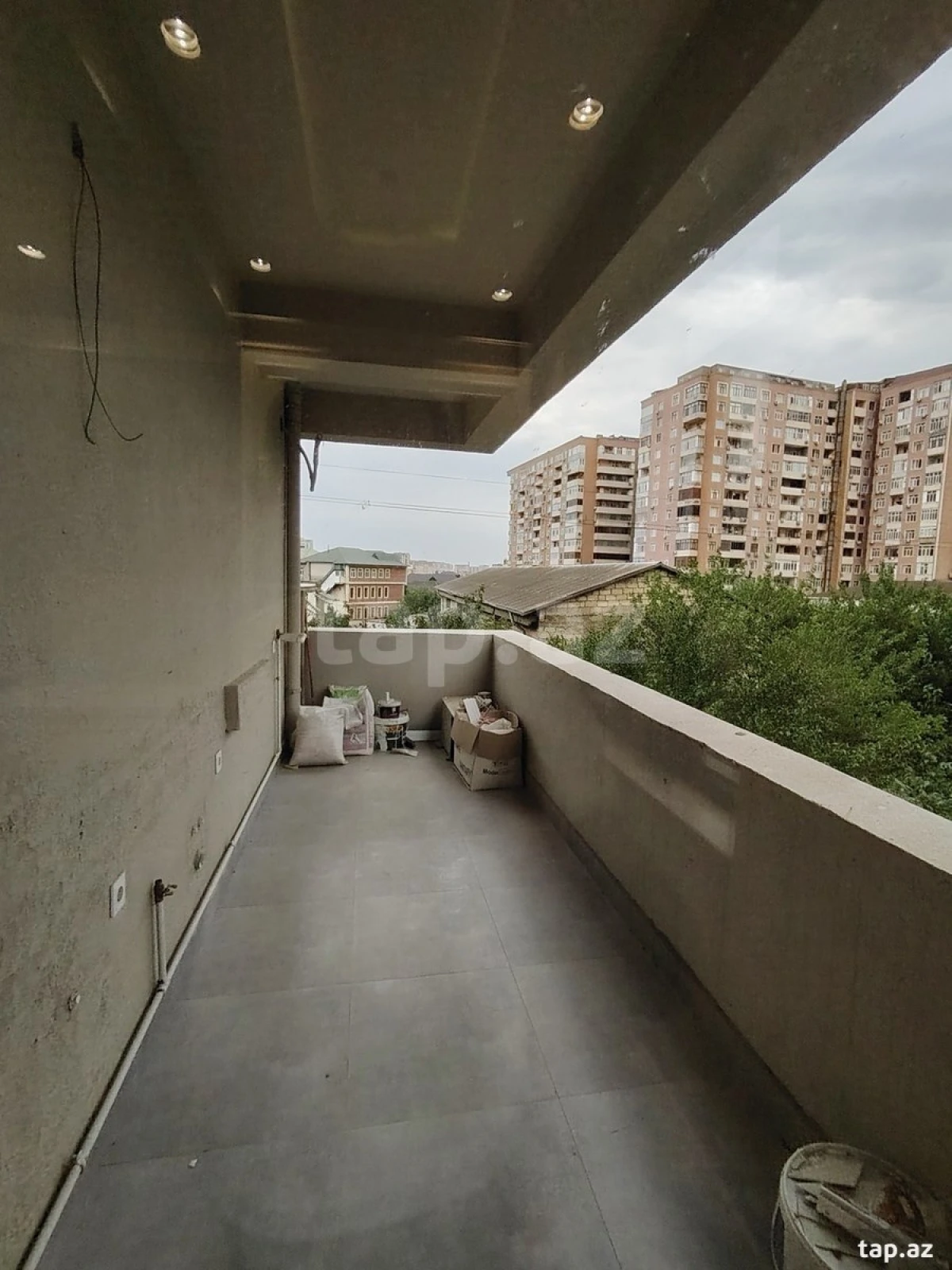 Satılır 4 otaqlı yeni tikili 143 m²